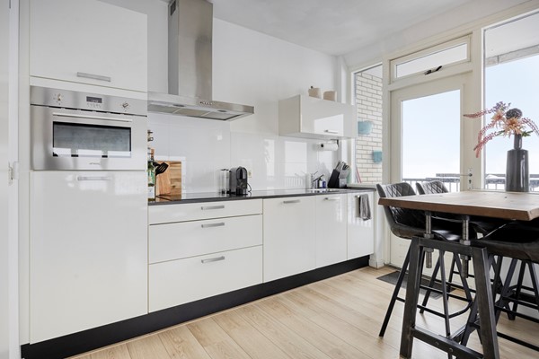 Medium property photo - Hertog Hendrik van Brabantplein 97, 5611 PE Eindhoven